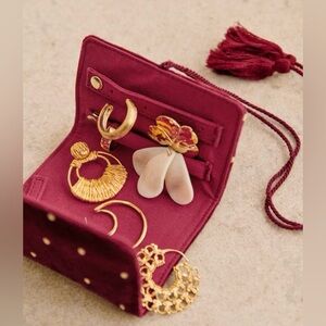 Sézane Mini Jewelry Wrap